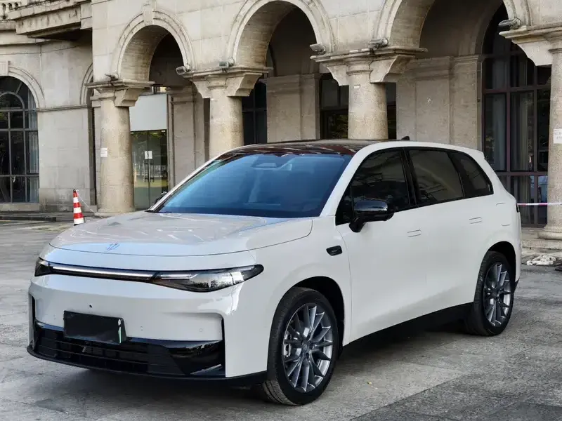 2024 Leapmotor C10 с пробегом 18 000 км