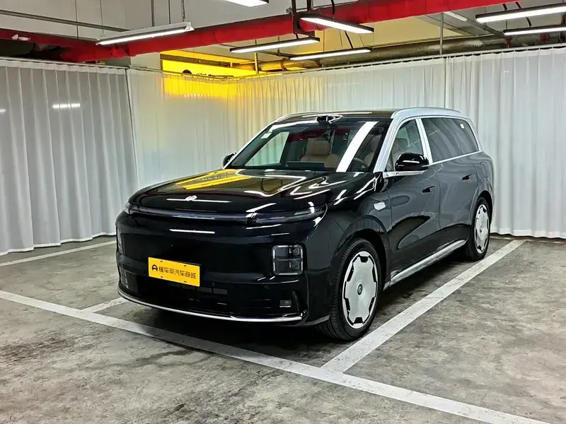 2026 Leapmotor D19 с пробегом 100 км