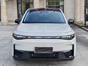 2024 Leapmotor C10 с пробегом 18 000 км