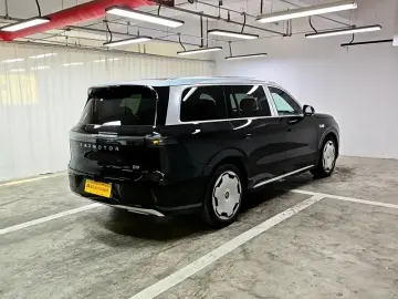 2026 Leapmotor D19 с пробегом 100 км