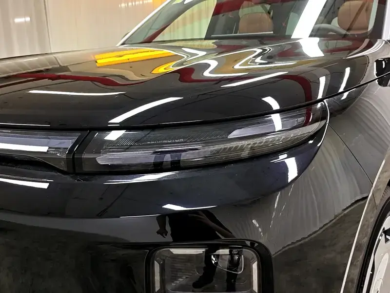2026 Leapmotor D19 с пробегом 100 км