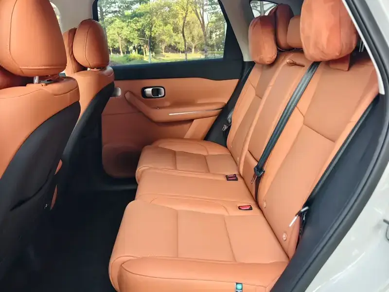 2024 Leapmotor C10 с пробегом 18 000 км
