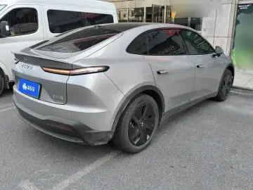 2025 Nio Onvo L60 с пробегом 11 000 км