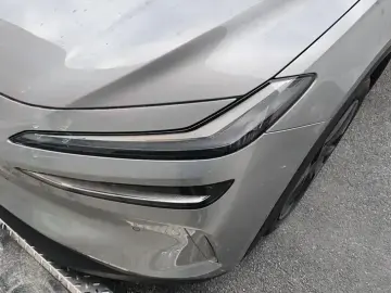 2025 Nio Onvo L60 с пробегом 11 000 км