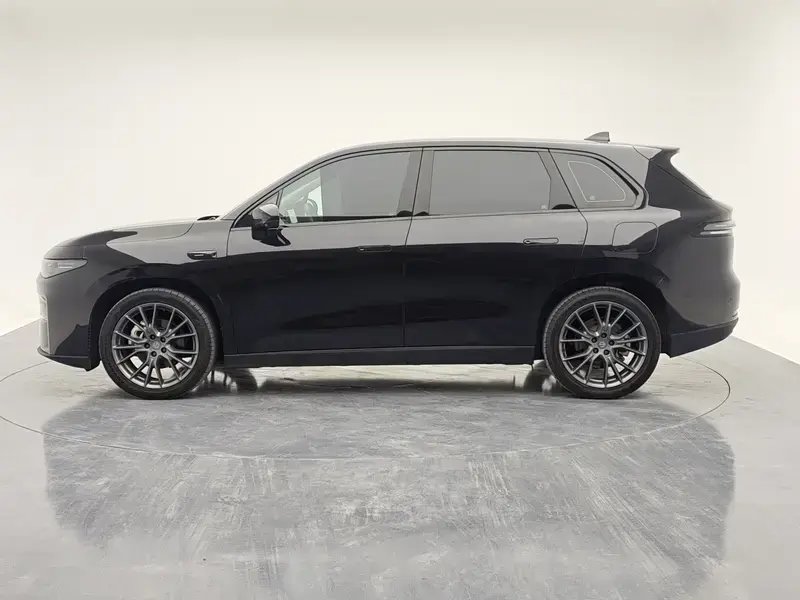 2024 Leapmotor C10 с пробегом 29 400 км