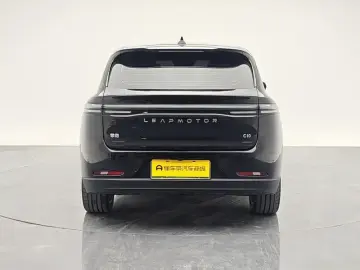 2024 Leapmotor C10 с пробегом 29 400 км