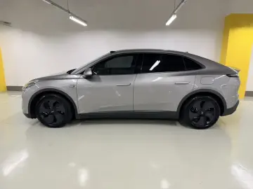 2024 Nio Onvo L60 с пробегом 17 900 км