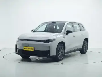 Leapmotor C10