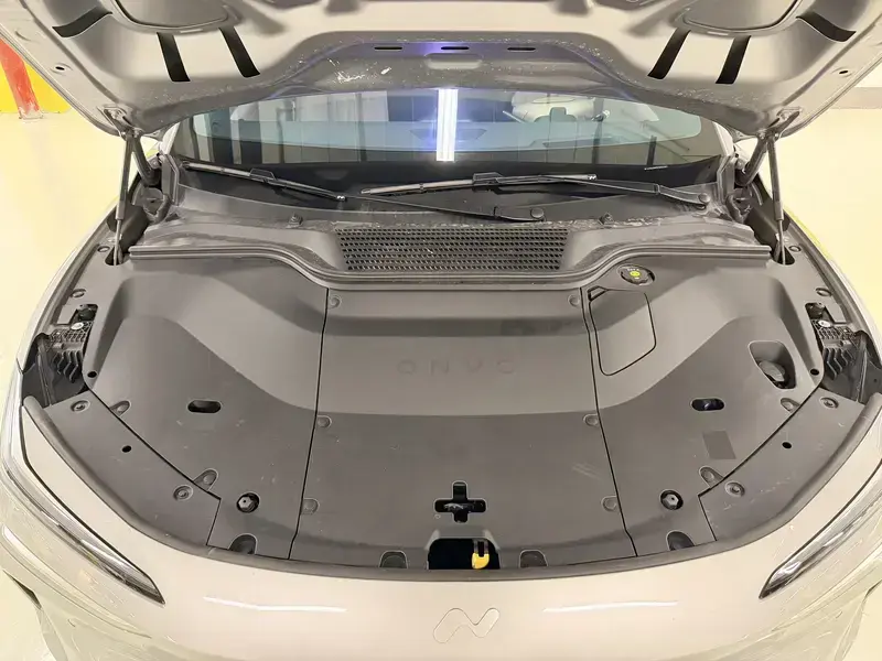 2024 Nio Onvo L60 с пробегом 17 900 км
