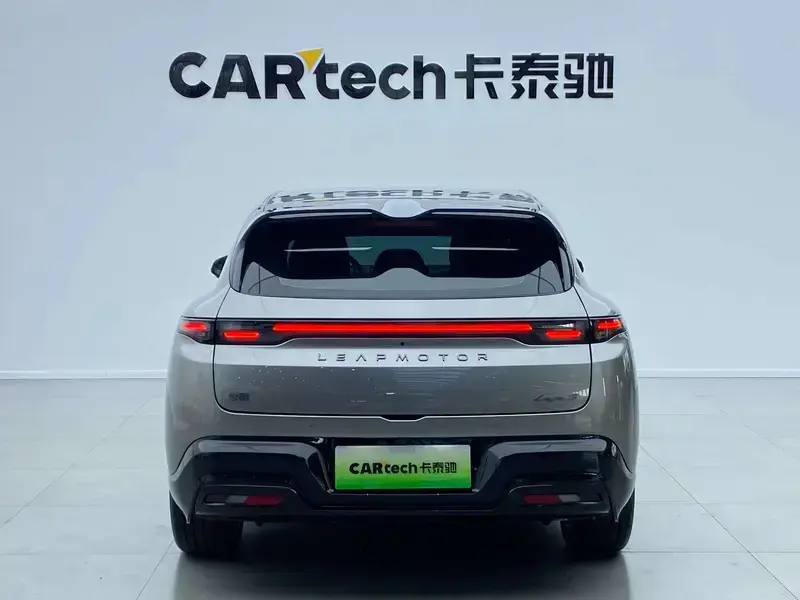 2026 Leapmotor B05 (Lafa 5) с пробегом 5 000 км