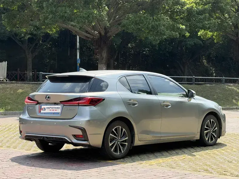 2017 Lexus CT с пробегом 46 000 км