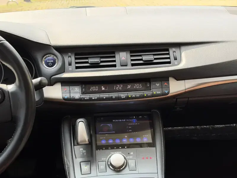 2017 Lexus CT с пробегом 46 000 км