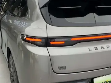 2026 Leapmotor B05 (Lafa 5) с пробегом 5 000 км