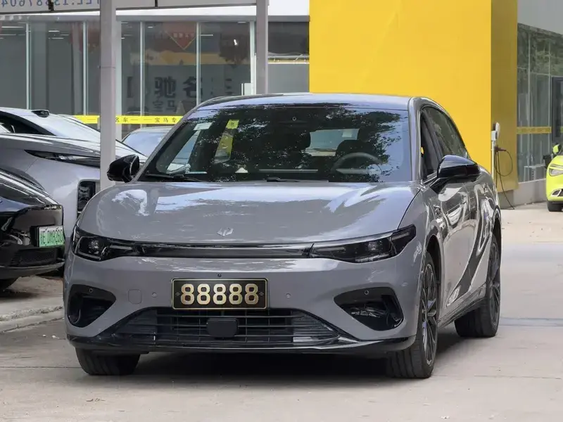 2026 Leapmotor B05 (Lafa 5) с пробегом 50 000 км