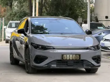 2026 Leapmotor B05 (Lafa 5) с пробегом 50 000 км