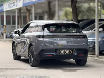 2026 Leapmotor B05 (Lafa 5) с пробегом 50 000 км