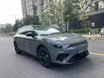2026 Leapmotor B05 (Lafa 5) с пробегом 100 км
