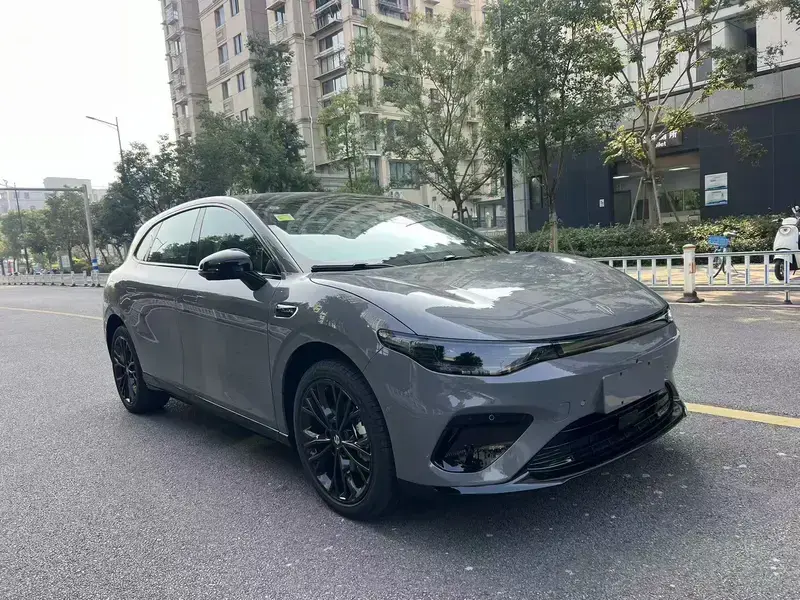 2026 Leapmotor B05 (Lafa 5) с пробегом 100 км