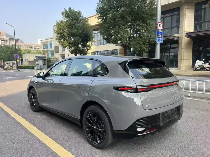 2026 Leapmotor B05 (Lafa 5) с пробегом 100 км