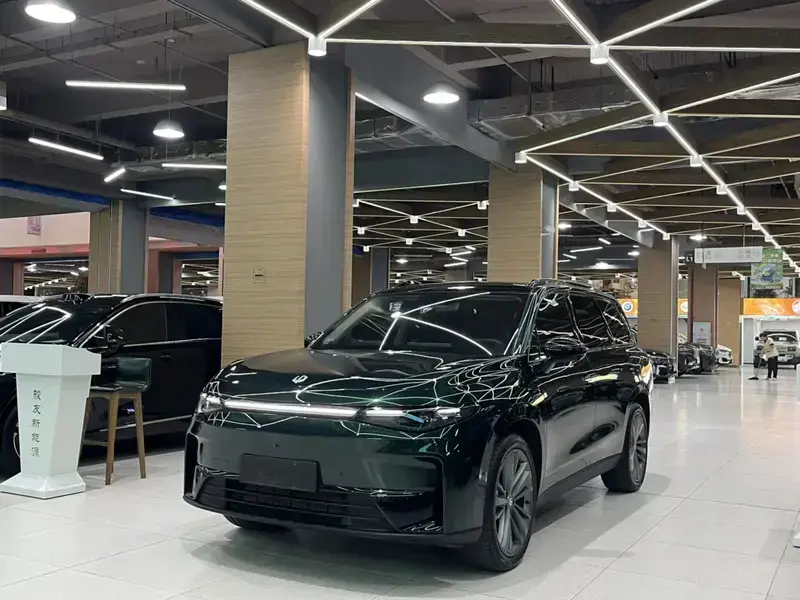 2024 Leapmotor C16 с пробегом 30 000 км