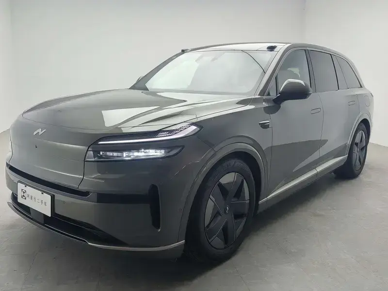 2025 Nio Onvo L90 с пробегом 20 400 км