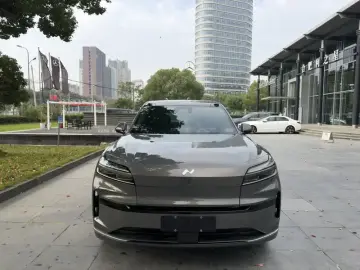 2025 Nio Onvo L90 с пробегом 25 000 км