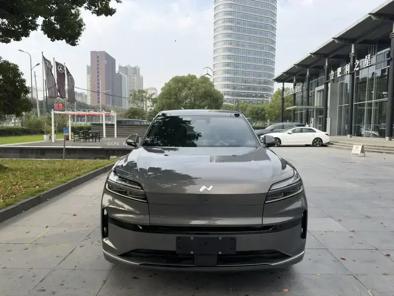 2025 Nio Onvo L90 с пробегом 25 000 км