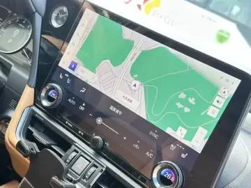2025 Lexus ES с пробегом 12 400 км