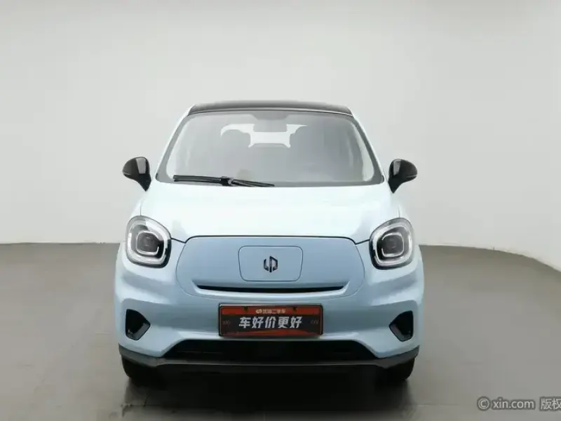 2025 Leapmotor T03 с пробегом 9 500 км