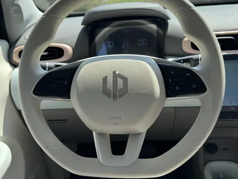 2024 Leapmotor T03 с пробегом 30 500 км
