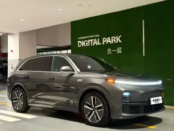 2024 Li Auto (Lixiang) L7 с пробегом 100 000 км