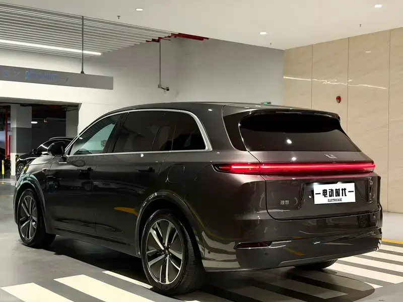 2024 Li Auto (Lixiang) L7 с пробегом 100 000 км