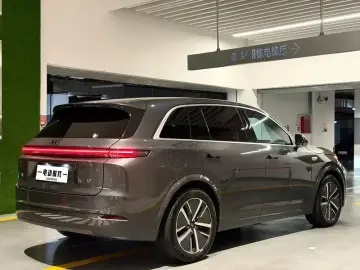 2024 Li Auto (Lixiang) L7 с пробегом 100 000 км
