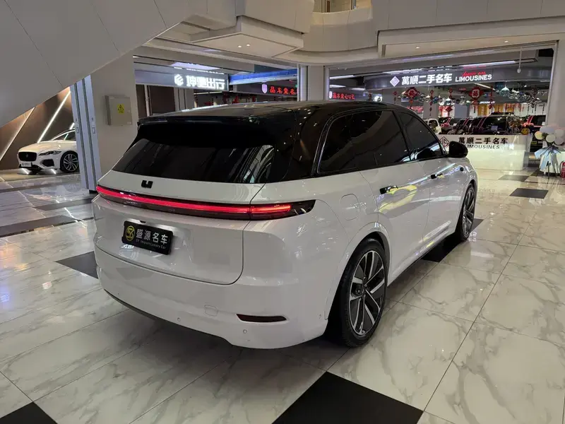2024 Li Auto (Lixiang) L7 с пробегом 58 000 км