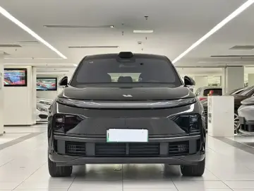 2025 Li Auto (Lixiang) L7 с пробегом 40 000 км