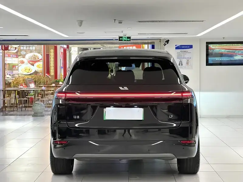 2025 Li Auto (Lixiang) L7 с пробегом 40 000 км