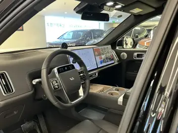 2025 Li Auto (Lixiang) L7 с пробегом 40 000 км