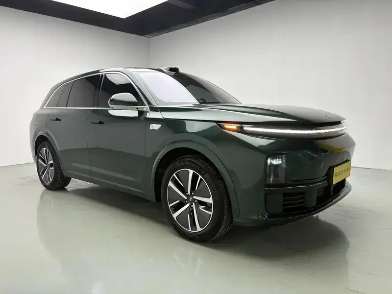 2024 Li Auto (Lixiang) L7 с пробегом 18 300 км