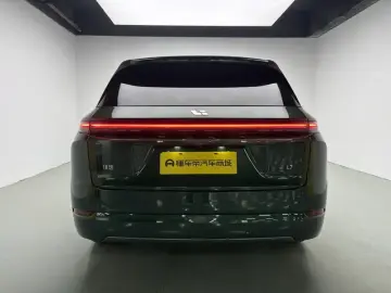 2024 Li Auto (Lixiang) L7 с пробегом 18 300 км