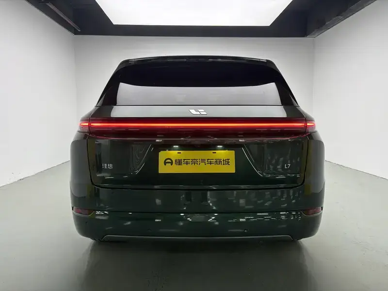 2024 Li Auto (Lixiang) L7 с пробегом 18 300 км