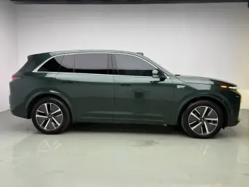 2024 Li Auto (Lixiang) L7 с пробегом 18 300 км