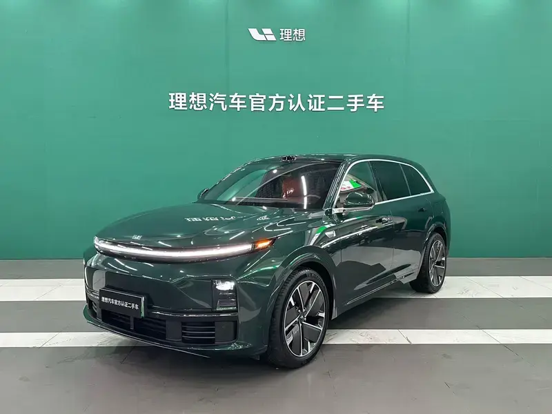2025 Li Auto (Lixiang) L7 с пробегом 13 000 км