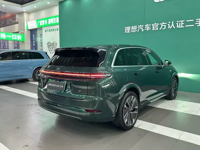 2025 Li Auto (Lixiang) L7 с пробегом 13 000 км