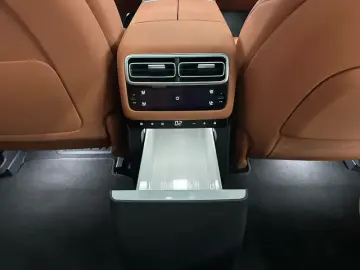 2025 Li Auto (Lixiang) L7 с пробегом 13 000 км