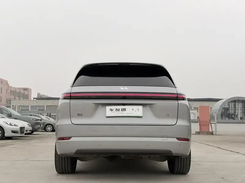 2024 Li Auto (Lixiang) L7 с пробегом 81 000 км