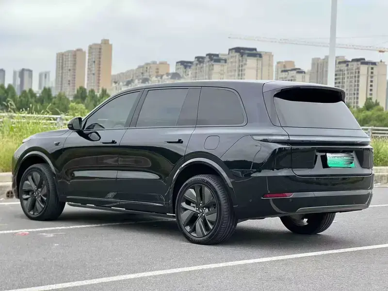 2024 Li Auto (Lixiang) L9 с пробегом 60 000 км