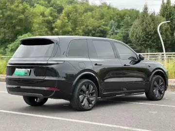 2024 Li Auto (Lixiang) L9 с пробегом 60 000 км