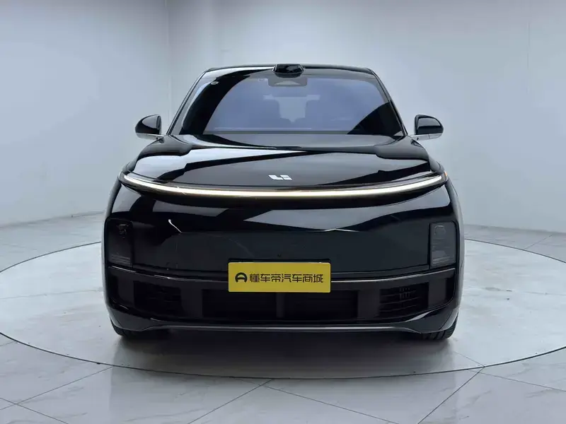 2024 Li Auto (Lixiang) L9 с пробегом 30 500 км
