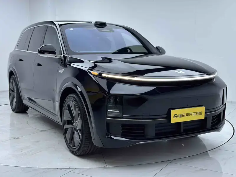 2024 Li Auto (Lixiang) L9 с пробегом 30 500 км