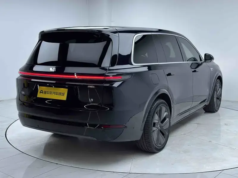 2024 Li Auto (Lixiang) L9 с пробегом 30 500 км